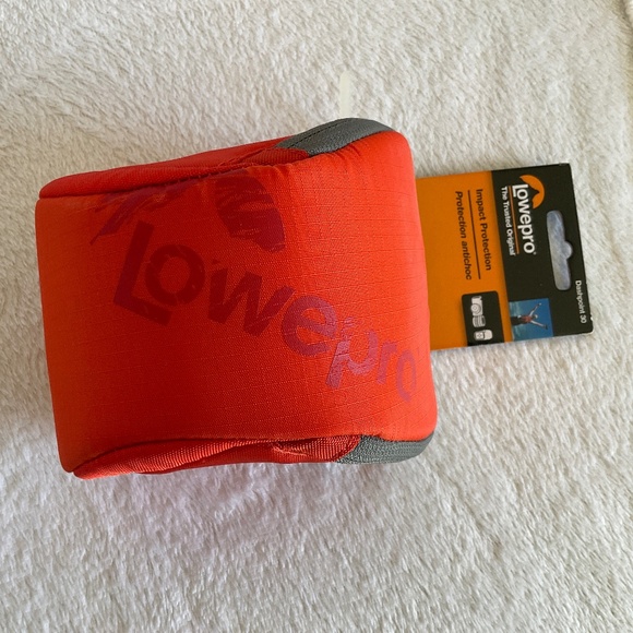 Brand New Camera Impact Protection bag, cross body - Picture 1 of 6